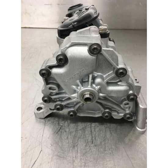 BMW G30 F20LCI F30LCI BENZİNLİ YAĞ POMPASI 11417624135