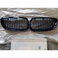 BMW E92 SİYAH ÖN PANJUR